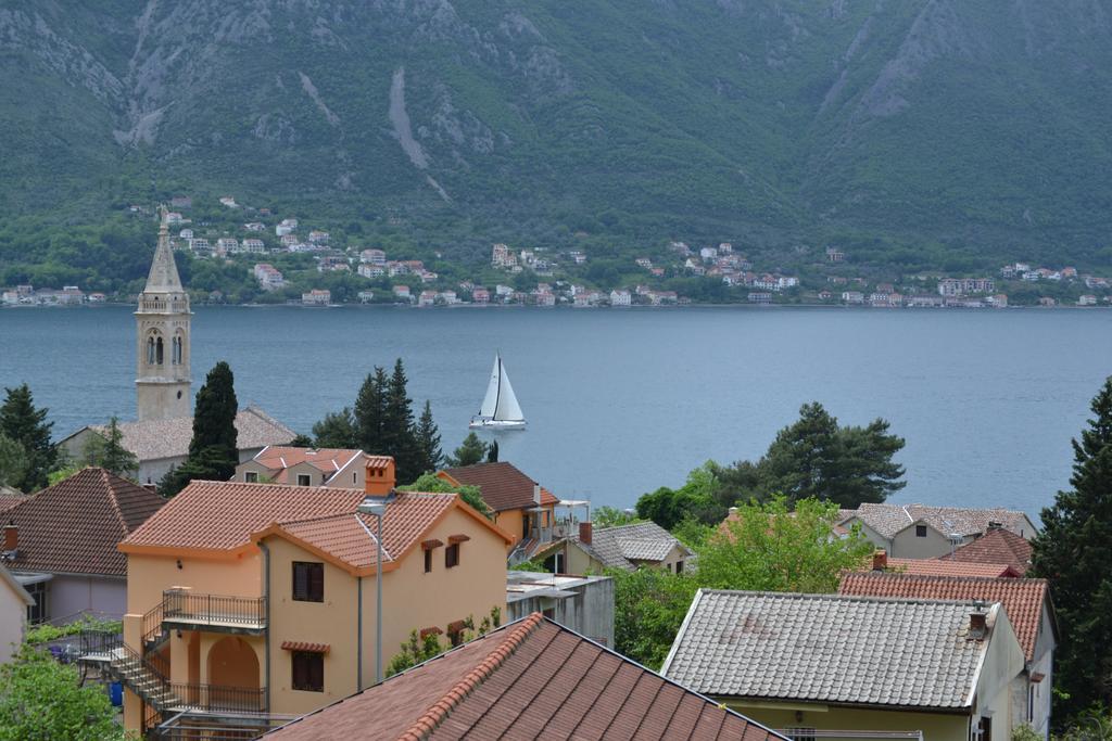 Apartments Dobrisa Kotor Exterior foto